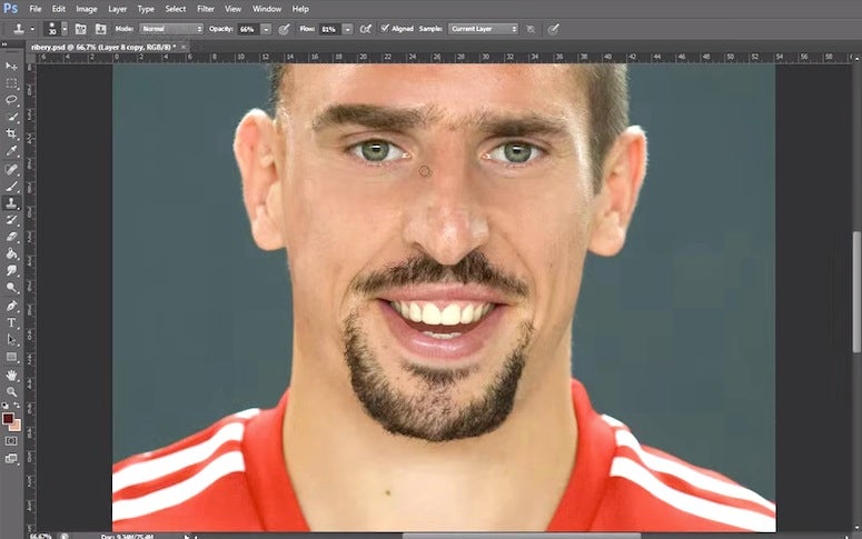 Vidéo : Franck Ribéry retouché par Photoshop, ça donne ça