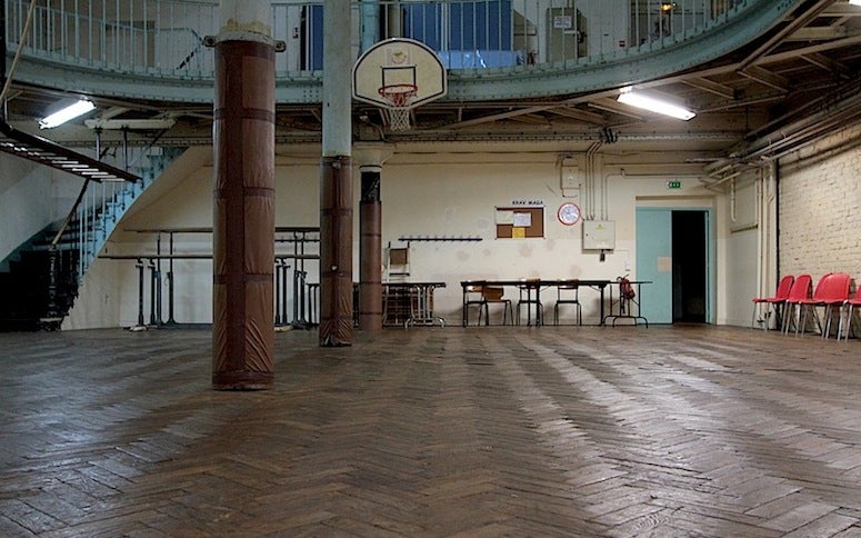A la découverte du plus vieux terrain de basket au monde