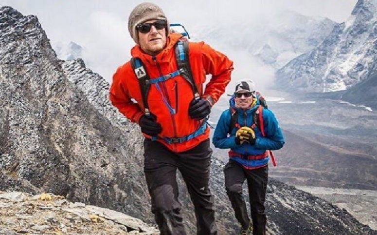 Ils gravissent l'Everest et partagent leur aventure en live sur Snapchat