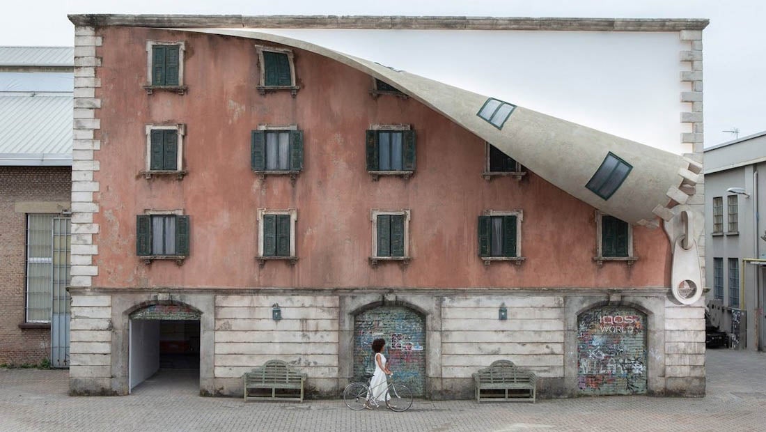 Cette installation trompe-l’œil met un immeuble de Milan à nu
