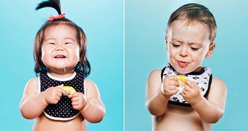 En images : les visages hilarants de bébés goûtant du citron pour la première fois