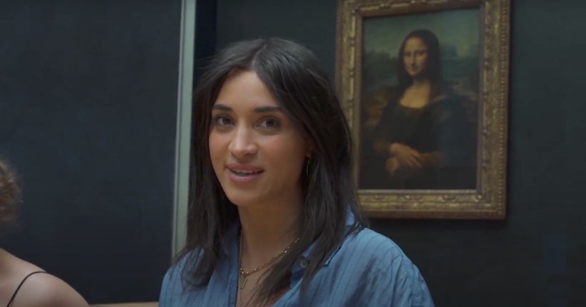Camélia Jordana nous emmène en visite privée au Louvre